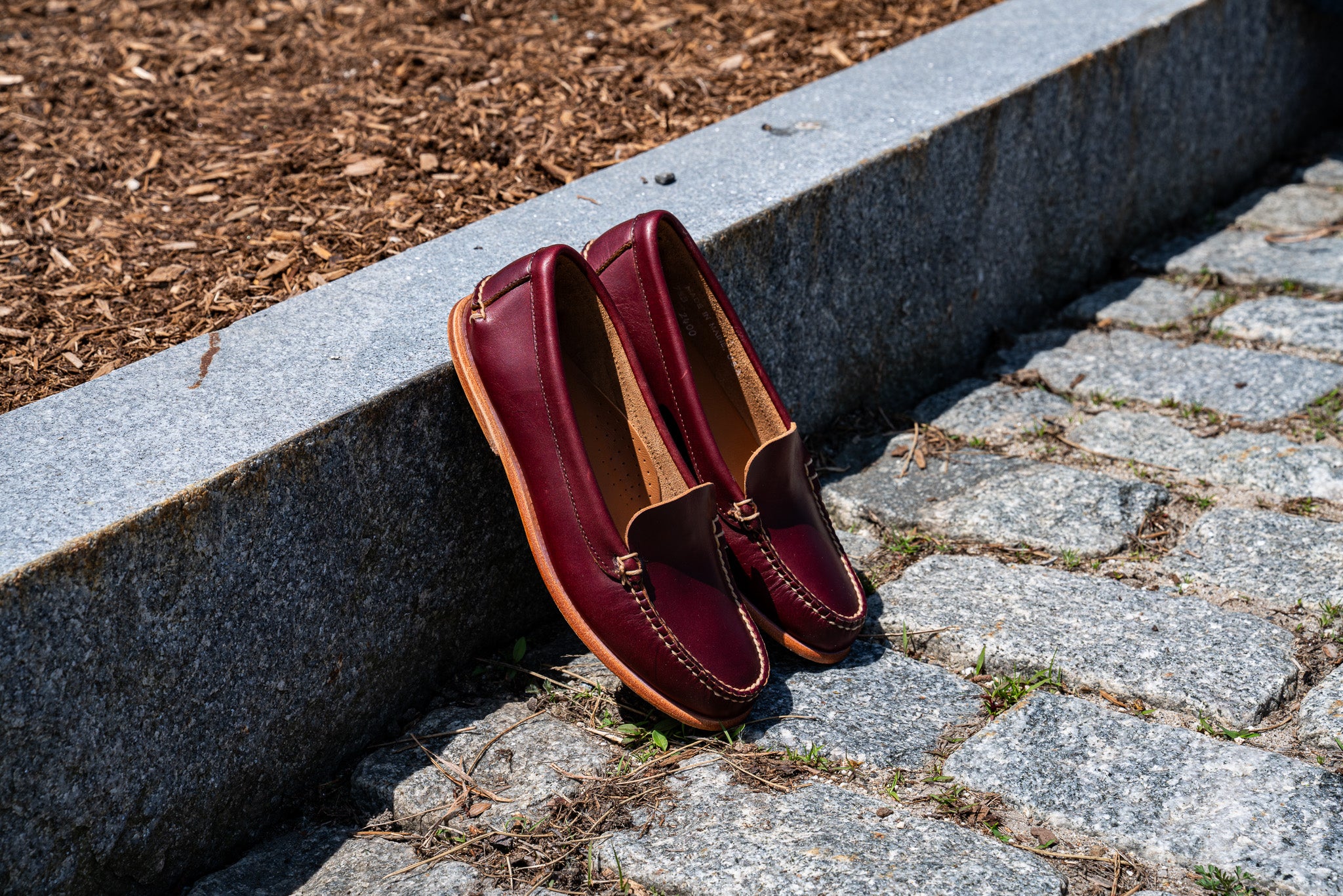 Women's Vintage Venetian - Burgundy