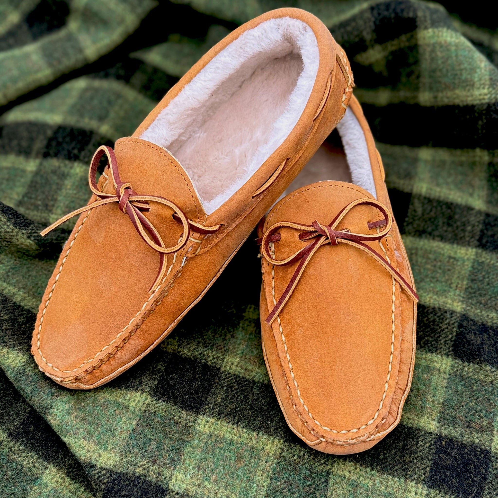 Freeman Slipper - Wheat Chamois