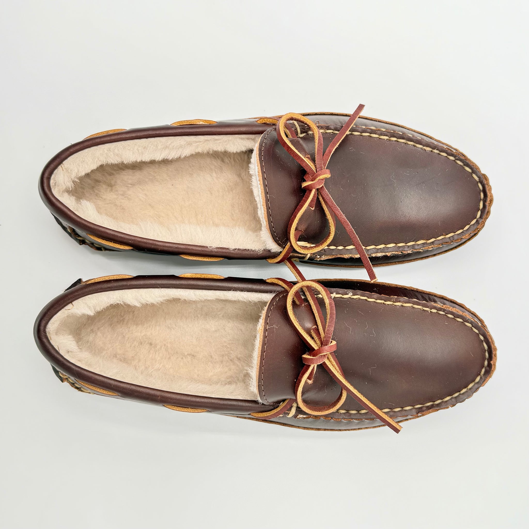Freeman Slipper - Heritage Brown - Biege Shearling | Rancourt & Co